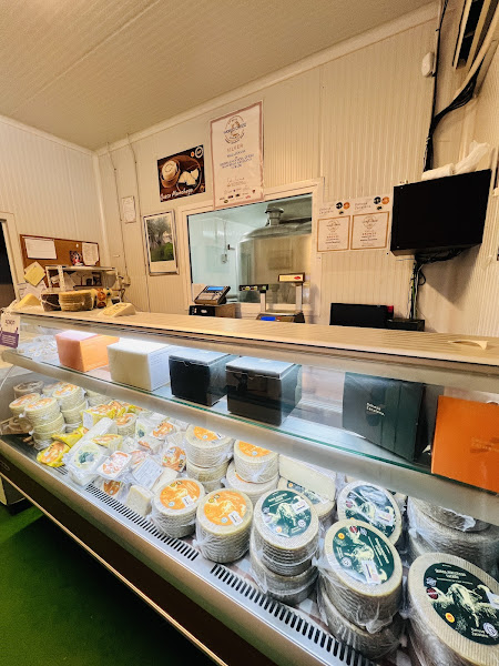 Quesería Zacatena — Cheesemaker in Daimiel