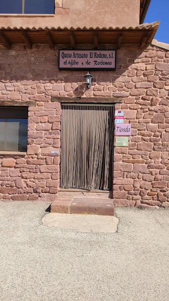 Queso artesano El Rodeno — Cheesemaker in Ródenas