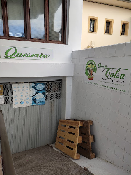 Quesos La Aldeana - Quesería in Llanes