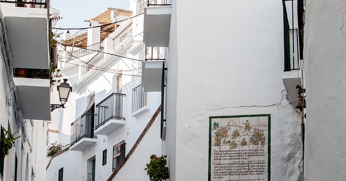 Start a cheesemaking project in Spain legally